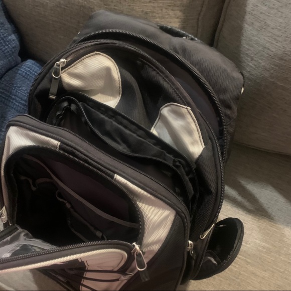 Backpack - Picture 9 of 9